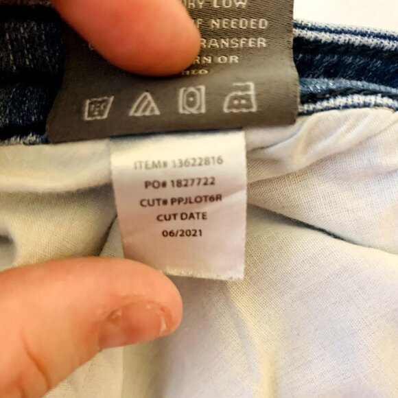 Torrid Womens Boyfriend Straight Vintage Stretch Denim Mid-Rise Jean 18R - Picture 13 of 15